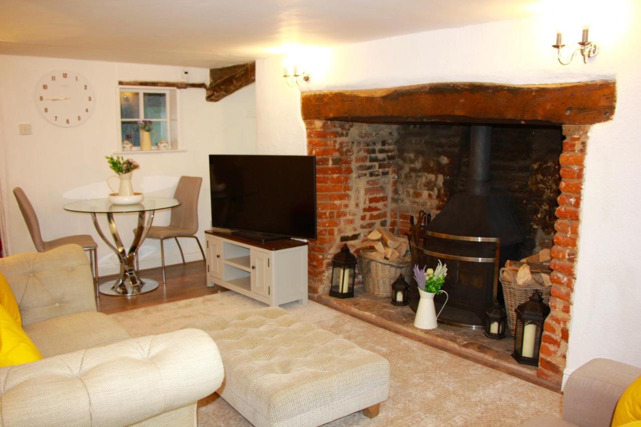 Romantic* Castle On The Hill Cottage *Framlingham Exterior photo